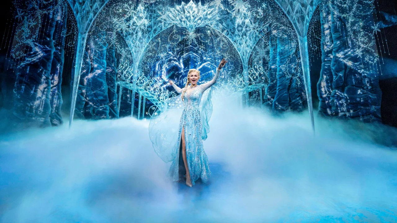 Frozen: Vở Nhạc Kịch Broadway Ăn Khách