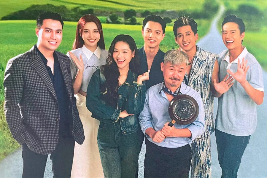 Những Nẻo Đường Gần Xa